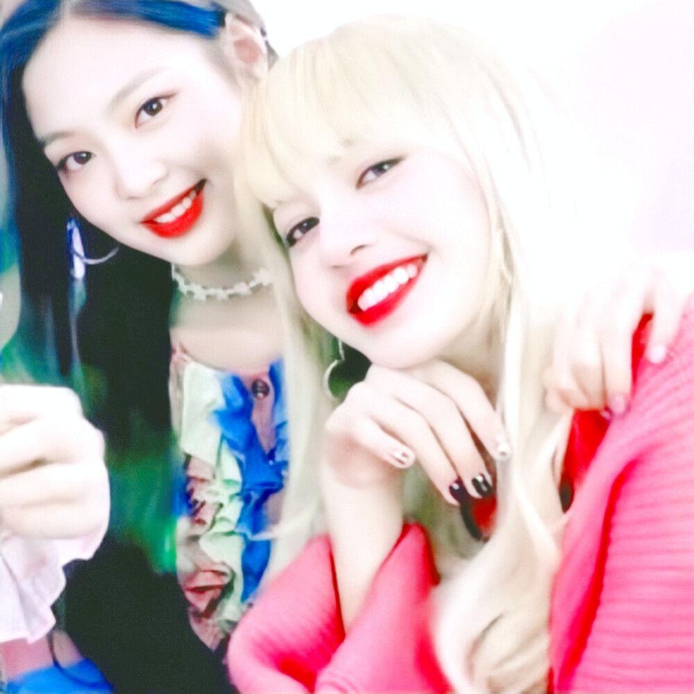 ROSÉ×JISOO×JENNIE×LISA
BLACKPINK团头