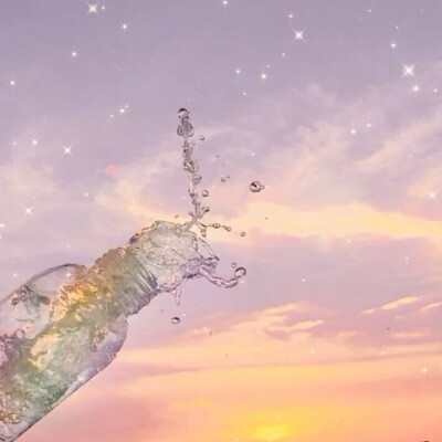 夏日里的遗憾一定会被秋风温柔化解Summer regret will be the gentle autumn wind to resolve.