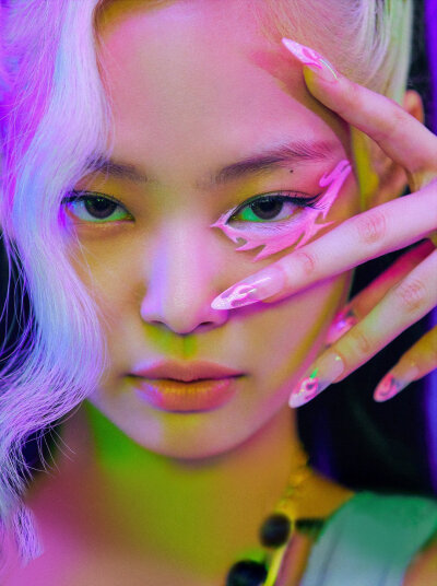 BLACKPINK Jennie金智妮
回归预告 无水印壁纸!