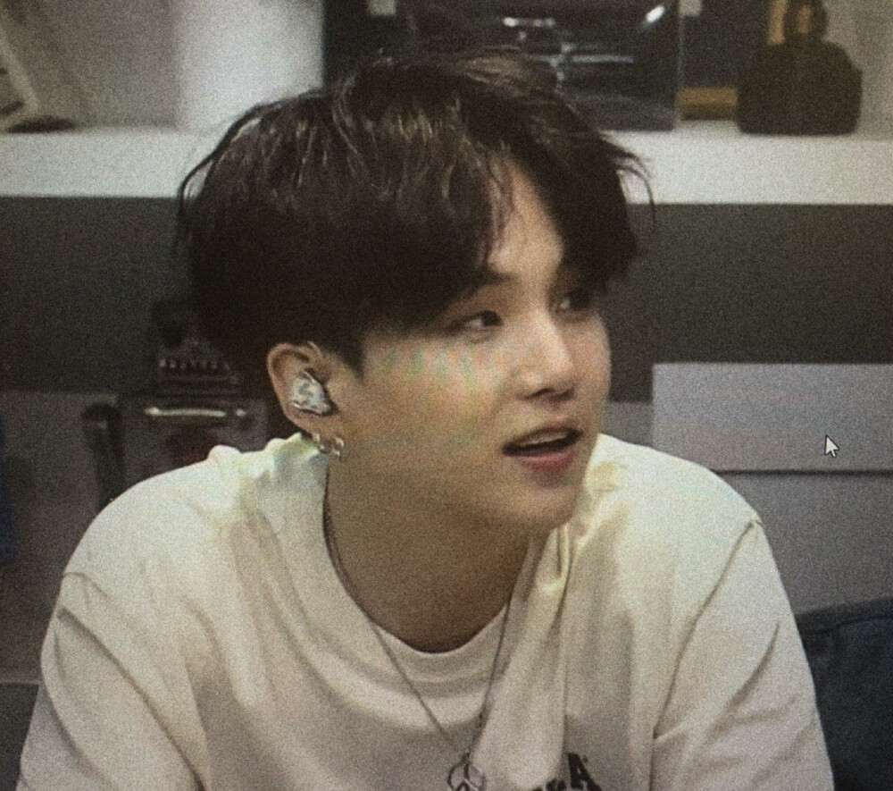 闵suga