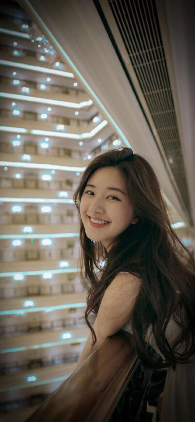 仙女壁纸
笑容真治愈