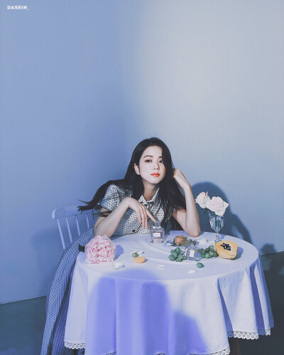 Jisoo 金智秀 cr：_Dasein_