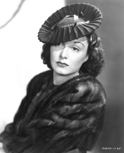 吉尔·帕特里克 Gail Patrick