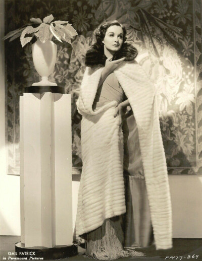 吉尔·帕特里克 Gail Patrick