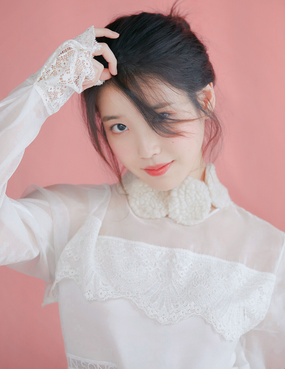 李知恩 iu
cr.嗑颜大魔王