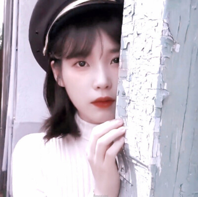 李知恩./
原截苏椰
©️江祁星