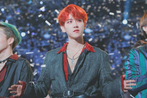 “一发现你的星群，我就朝你飞行”——EXO《Universe》