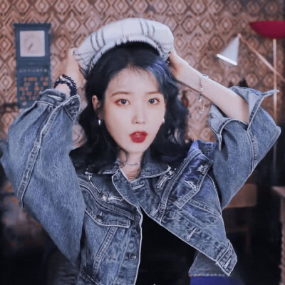 IU