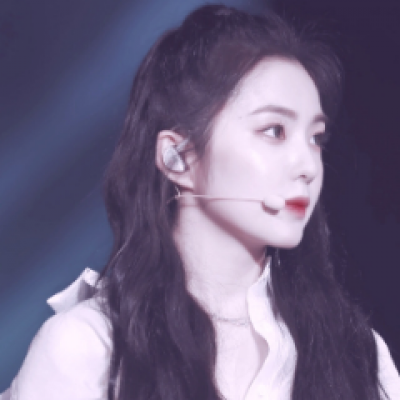 裴珠泫
二传注明：宋亦书