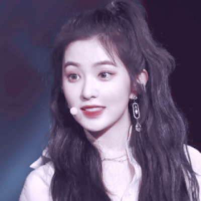 裴珠泫
二传注明：宋亦书