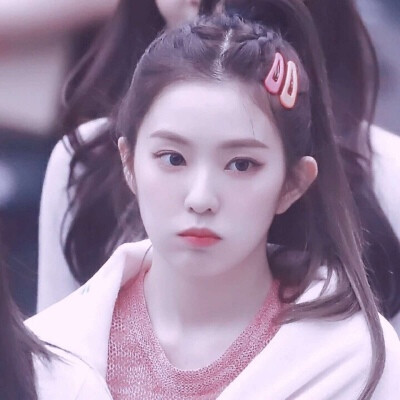 裴珠泫
二传注明：宋亦书