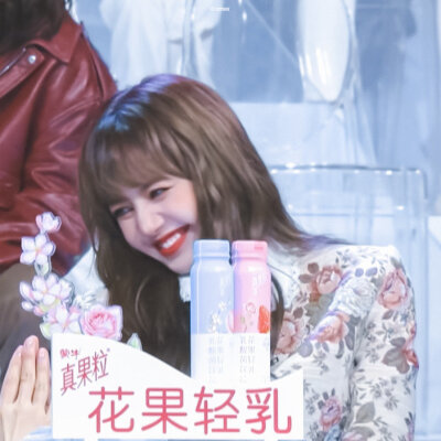 自截图[青春有你2]甜甜的沙梨子[头像]
禁二改,禁盗图,拿图请艾特我
@zzhsix