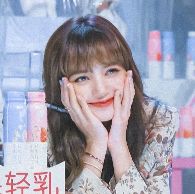 自截图[青春有你2]甜甜的沙梨子[头像]
禁二改,禁盗图,拿图请艾特我
@zzhsix