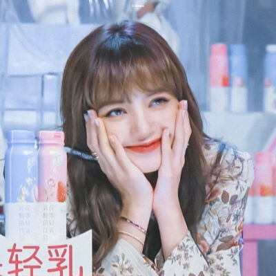 自截图[青春有你2]甜甜的沙梨子[头像]
禁二改,禁盗图,拿图请艾特我
@zzhsix