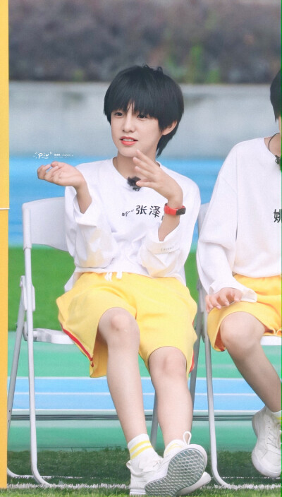 张泽禹至上
图源微博，见水印，侵权删