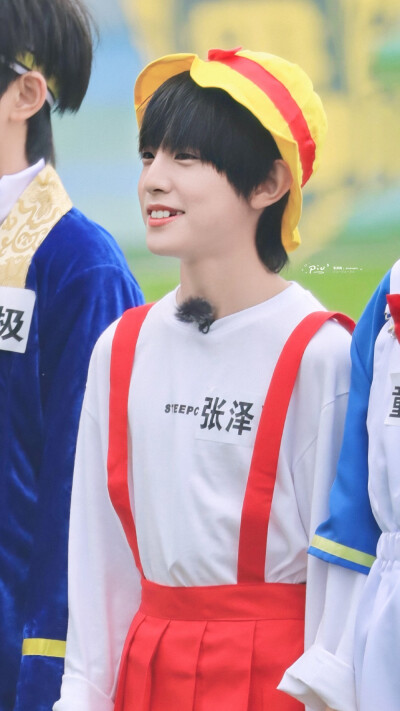 张泽禹至上
图源微博，见水印，侵权删