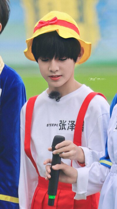 张泽禹至上
图源微博，见水印，侵权删