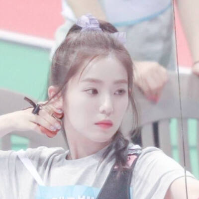 裴珠泫
by荣丝软桃