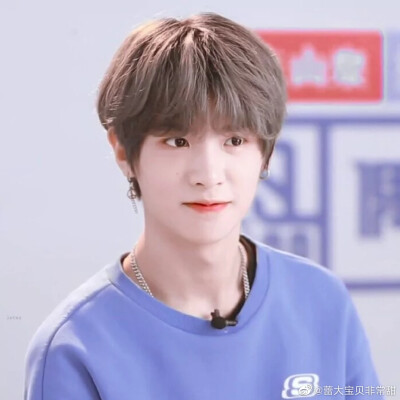 黄明昊