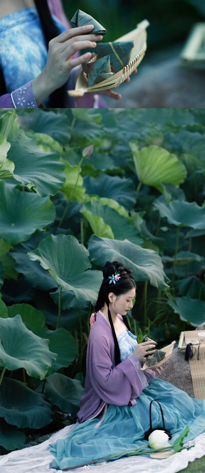 「芙蓉锦时·端午游」
芙蕖开，食粽子，饮雄黄。
锦时一同游。
摄影/后期：@迹念是只猫
出镜/妆造：@谨言JINYAN99
#端午节##厦门约拍##汉服摄影# ​​​