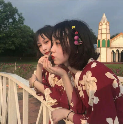 推荐一波闺蜜头像啦，
第一次发，没经验，
望囍啦!