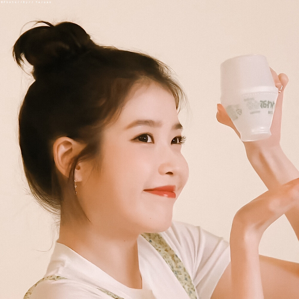 iu宾格瑞香蕉牛奶