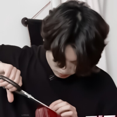 <田柾国> ·JK·
©李奕然
原截程佳怡