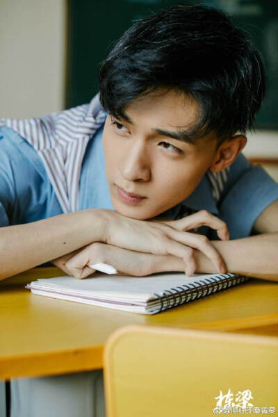 老秦（爱啦！）