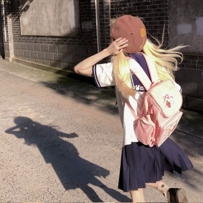 柯小自截女头
二转注明dt柯小