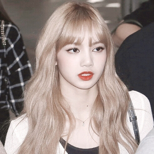 人间芭比——Lisa 