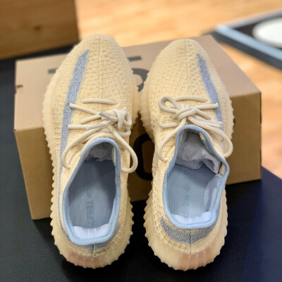 Yeezy350淡黄色仙女配色 夏天必备