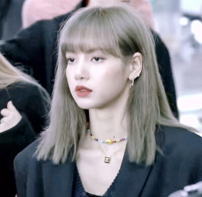 Lisa
©戚七