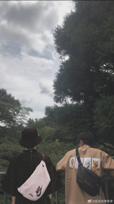 连琑反应战山为王博君一肖情侣头像