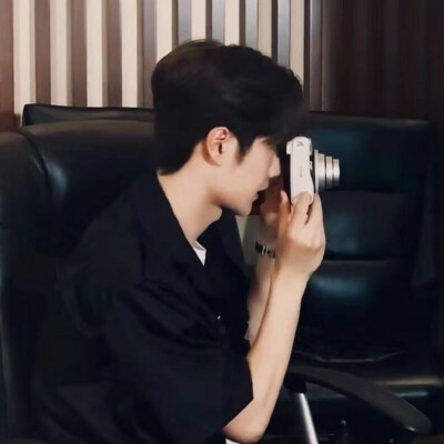 战山为王连琑反应博君一肖