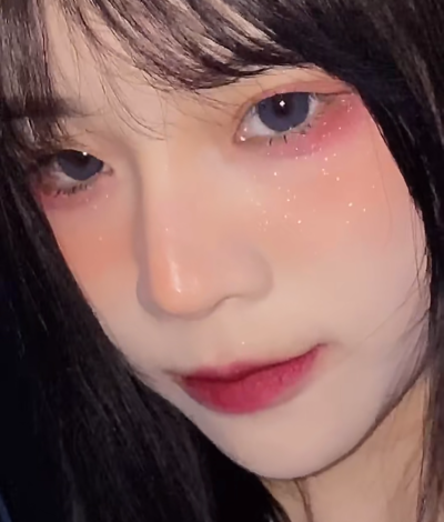 推荐玩网女头。