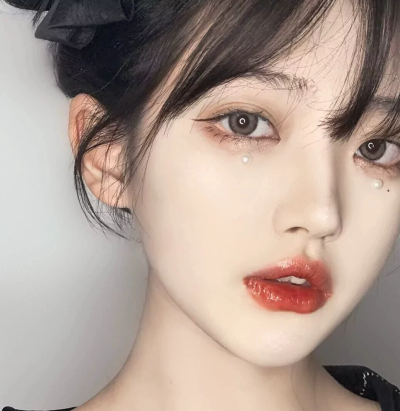 推荐玩网女头。