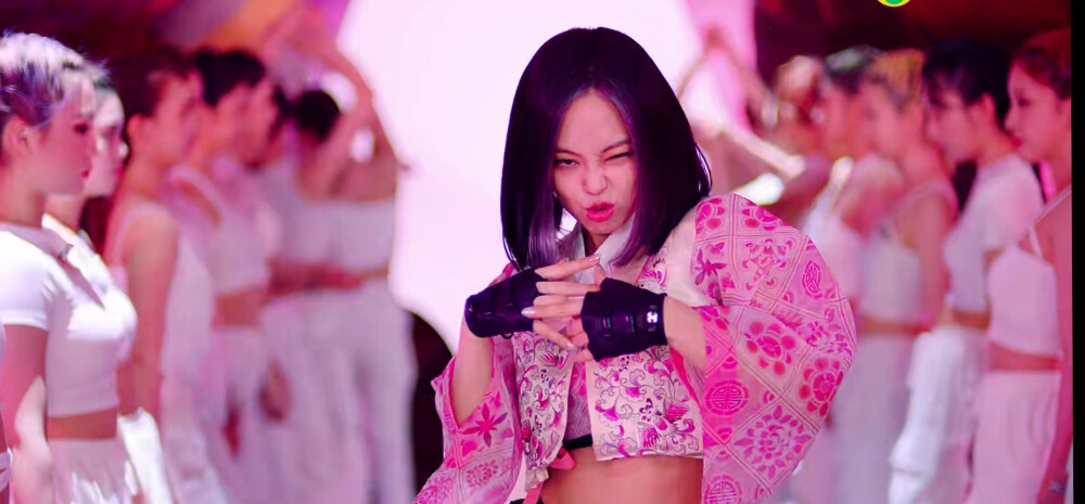 JENNIE/How you like that