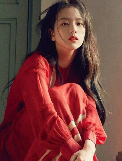 BLACKPINK！！！
啊啊啊啊啊啊我爱你们！！！
呜呜呜实在是太美了。