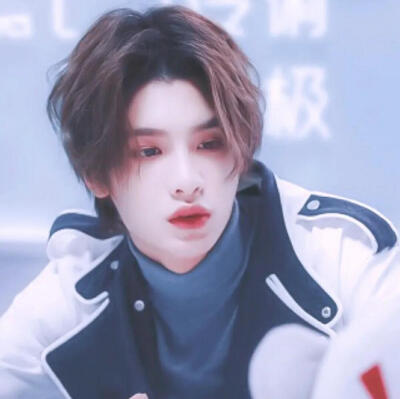 Justin黄明昊