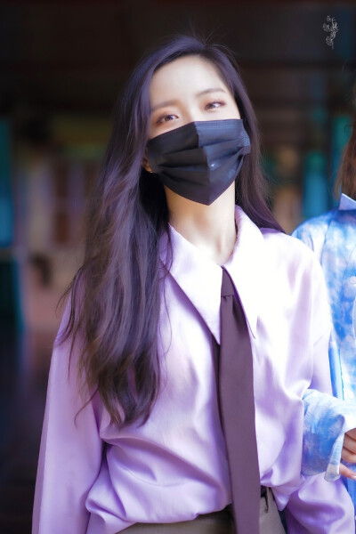 cr.千秋一锦 | 王艺瑾