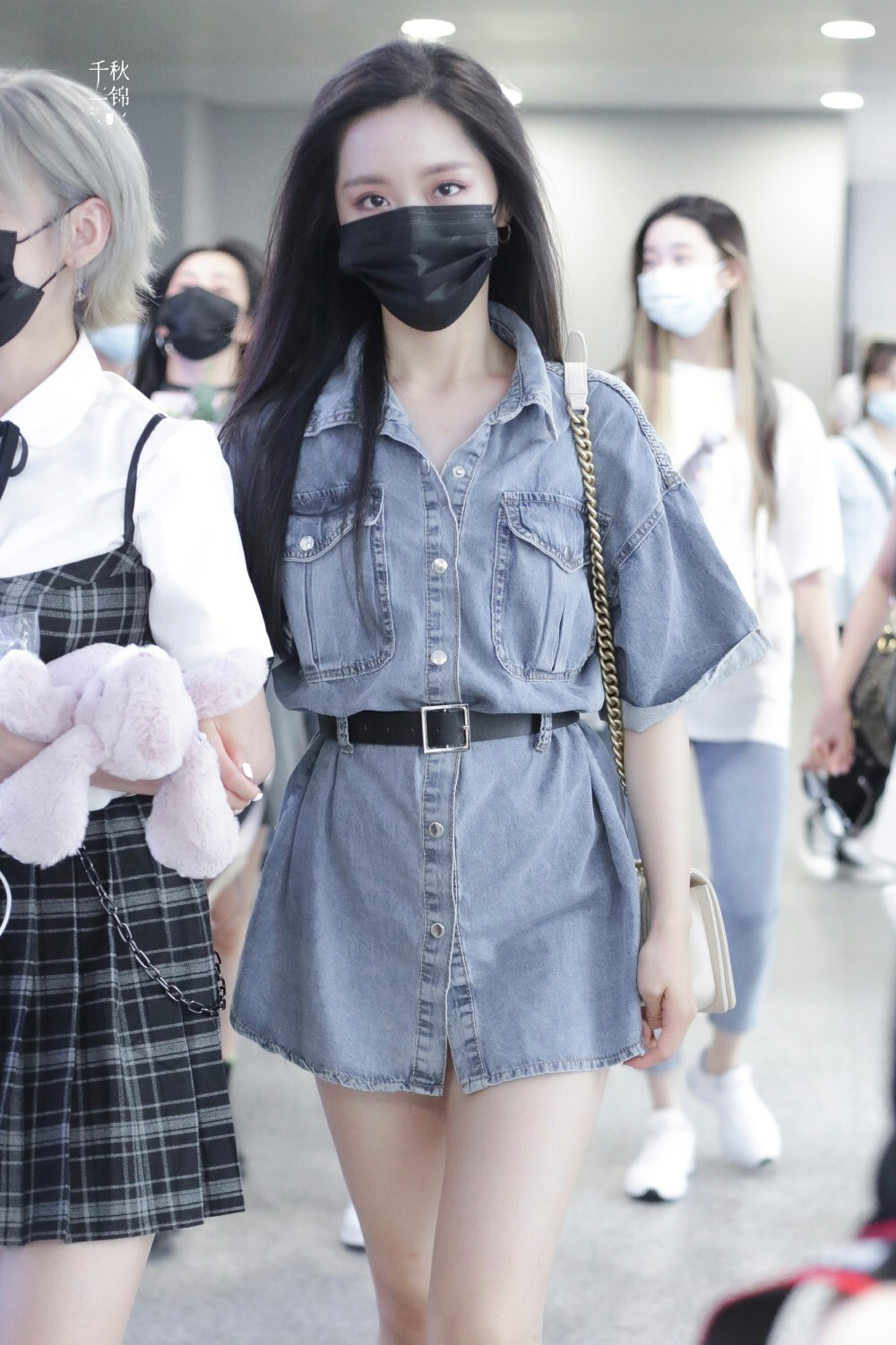 cr.千秋一锦 | 王艺瑾