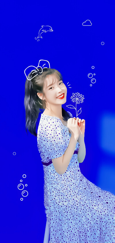 
? <iu> 笑っているのは花のようだ
