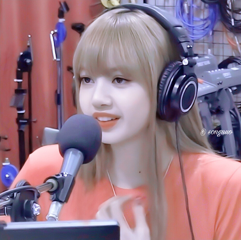 B O N G !
#
原乔思逸 ©宋挪。