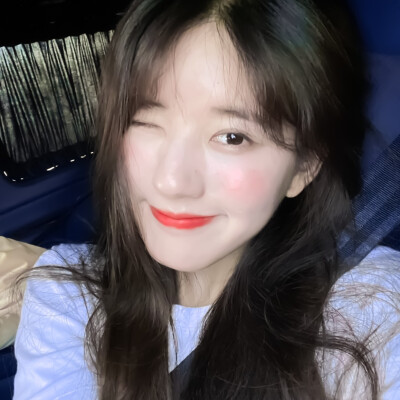  ◆ ◇ RED LIPSTICK