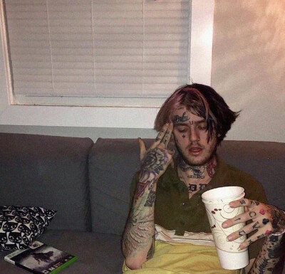 lil peep
I don't wanna think about you
Every time I think about you
SYI