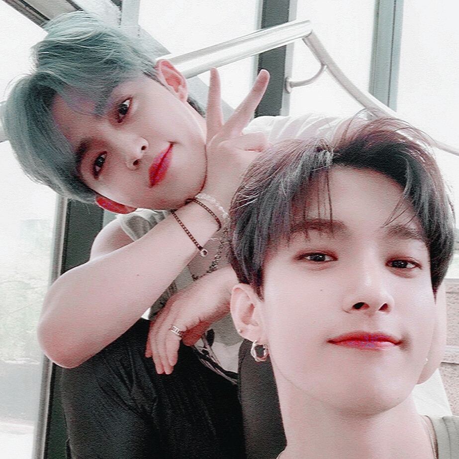 " ———————————————— 前男友与现男友的故事