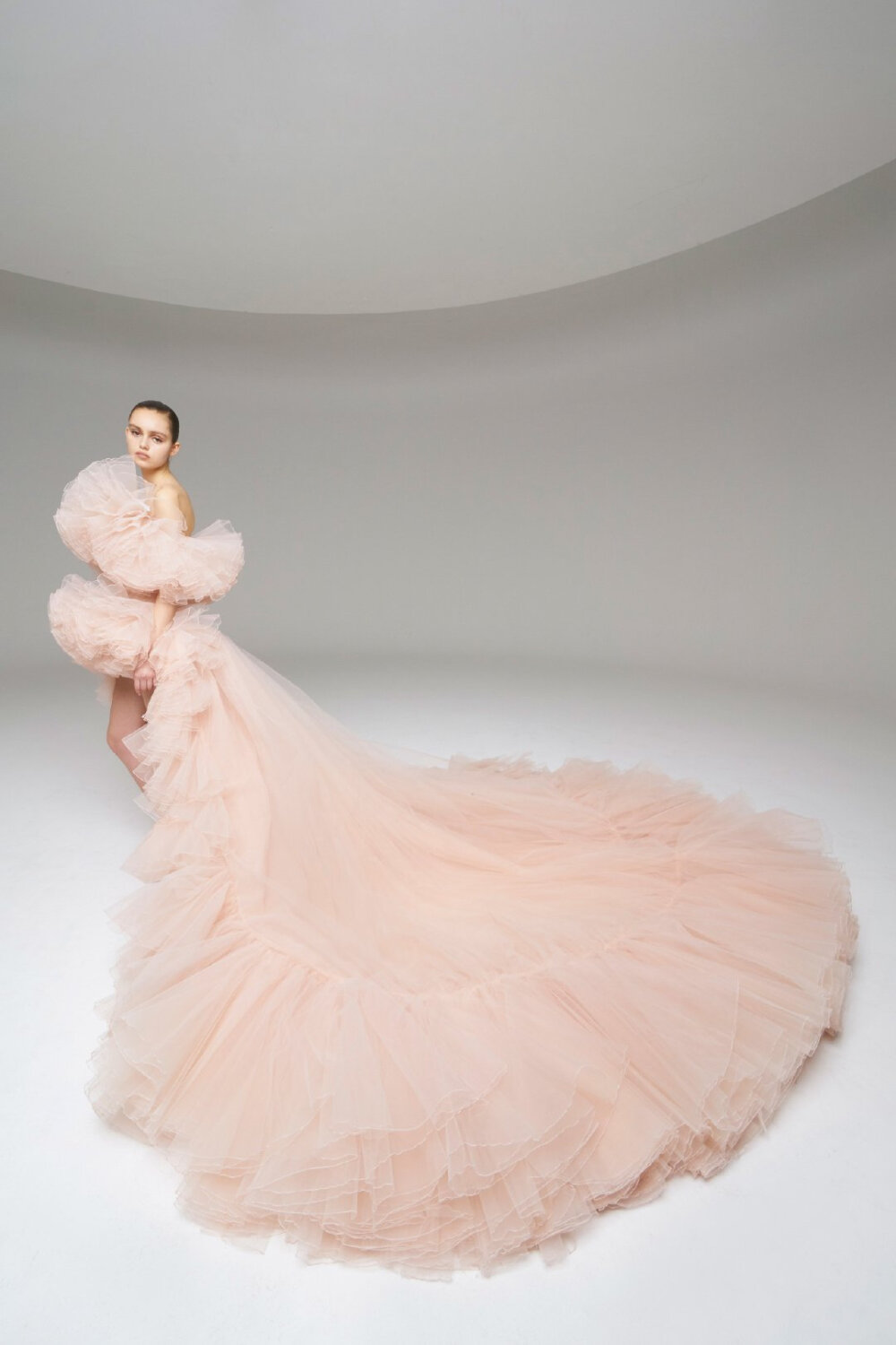 Giambattista Valli 2020春夏高定时装秀