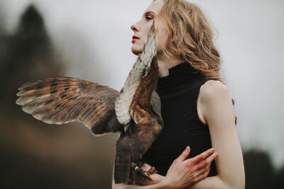 Owl Girl：Photography by Jovana Rikalo 人像摄影