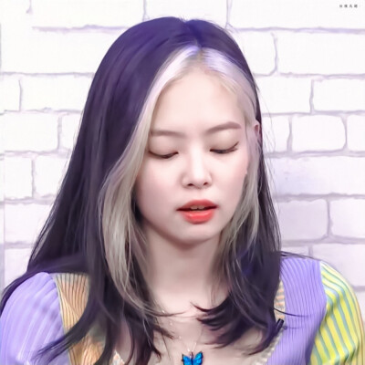 金珍妮Jennie
©云桃丸尾·