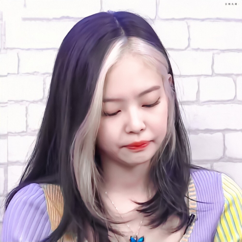 金珍妮Jennie
©云桃丸尾·